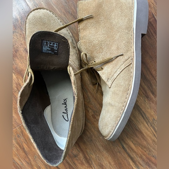 Clarks Boots Size Ten - Picture 2 of 7